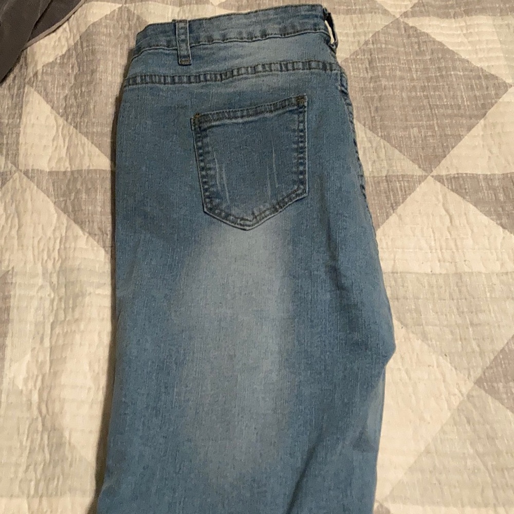 jeans - Picture 2 of 3
